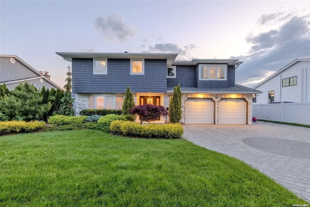 94 Anchorage Drive West Islip NY 11795