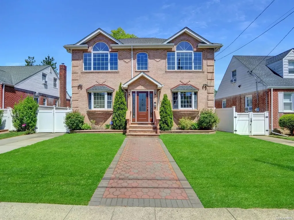 1715 Broadway New Hyde Park NY 11040