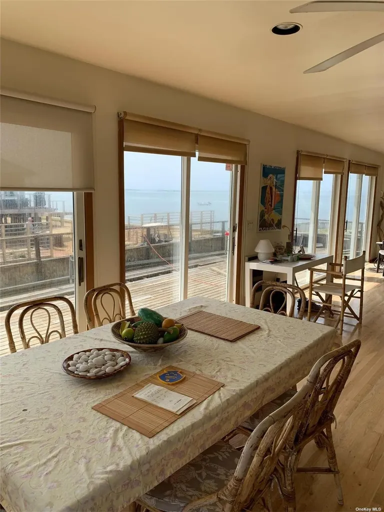 6 Sloop Walk Ocean Beach NY 11770