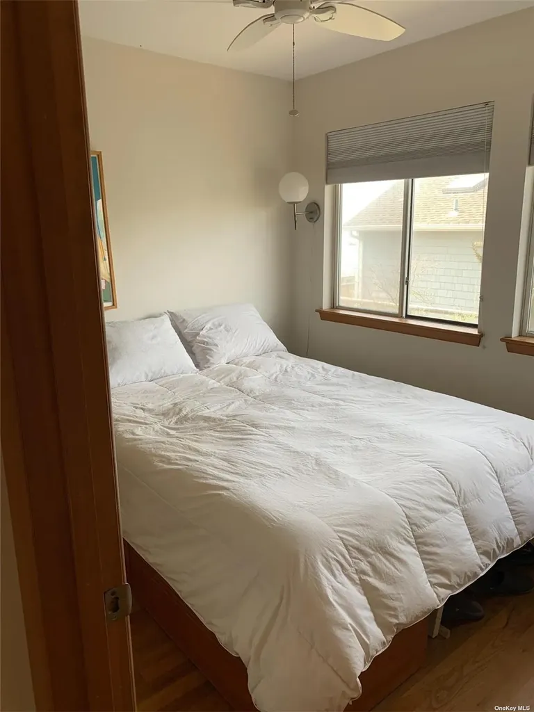 6 Sloop Walk Ocean Beach NY 11770