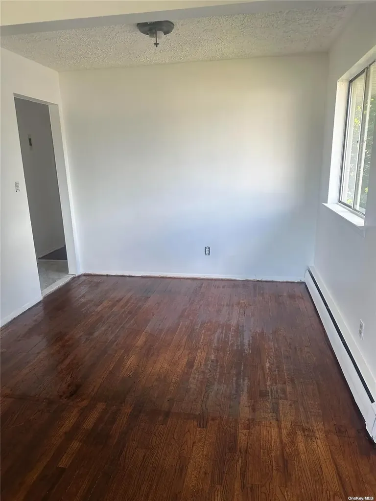 19 Remsen Avenue Hempstead NY 11550