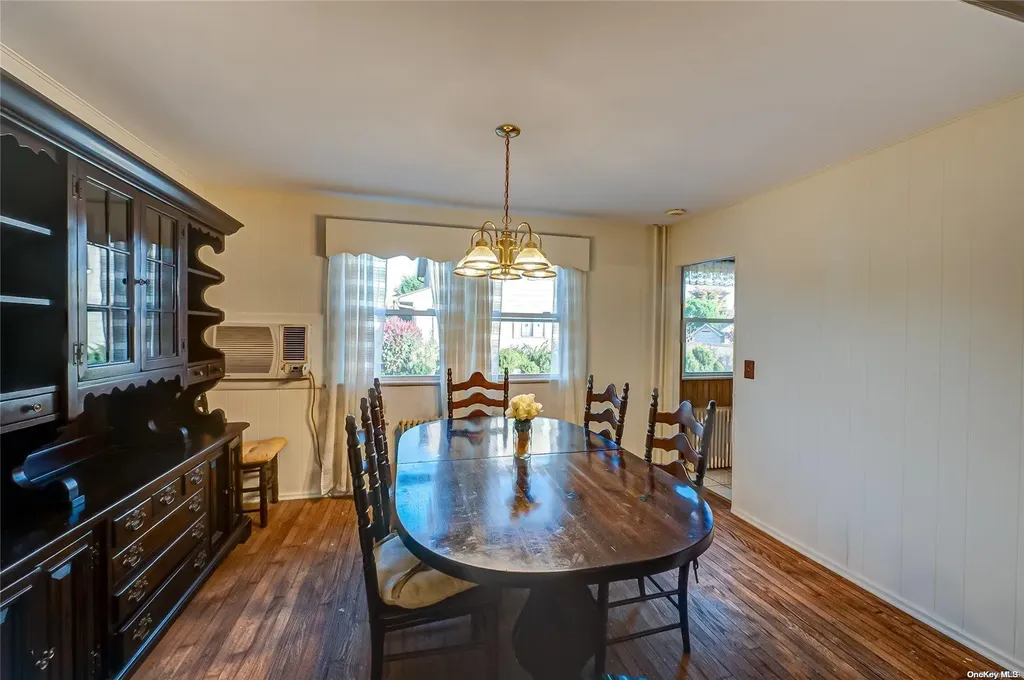 1311 Richland Boulevard Bay Shore NY 11706