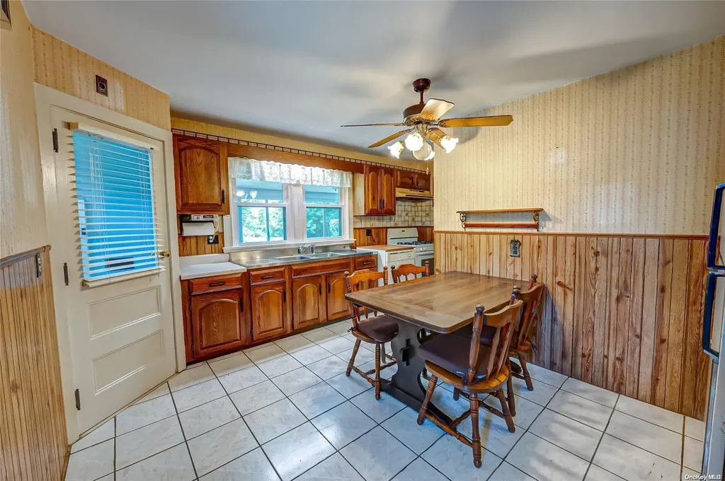 1311 Richland Boulevard Bay Shore NY 11706