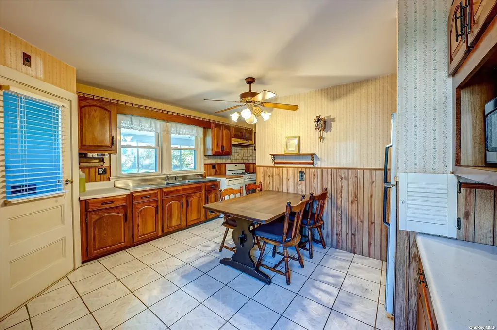 1311 Richland Boulevard Bay Shore NY 11706