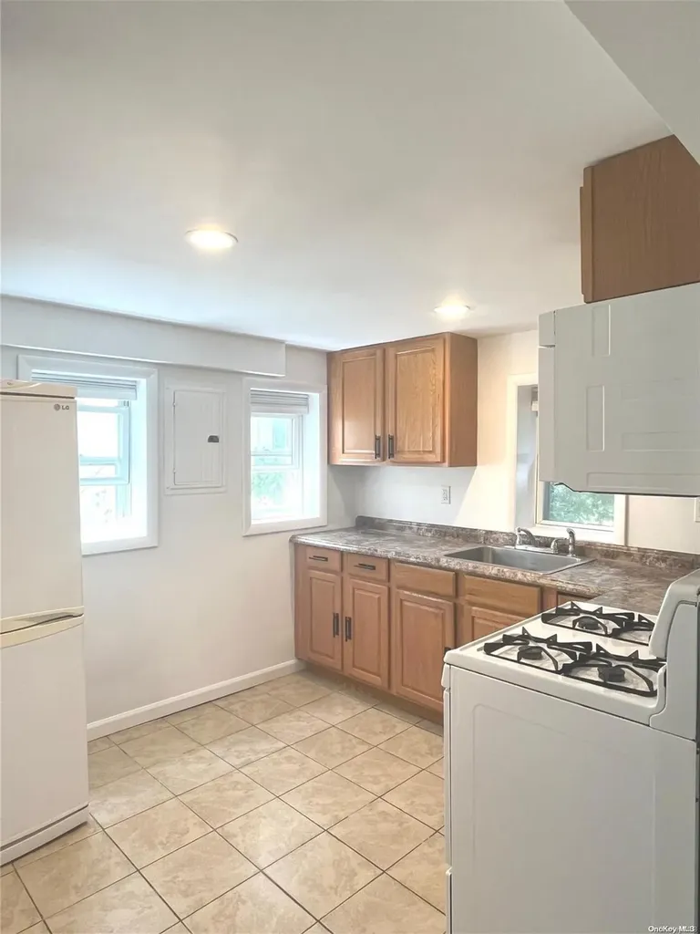 93 Ohio Avenue Long Beach NY 11561