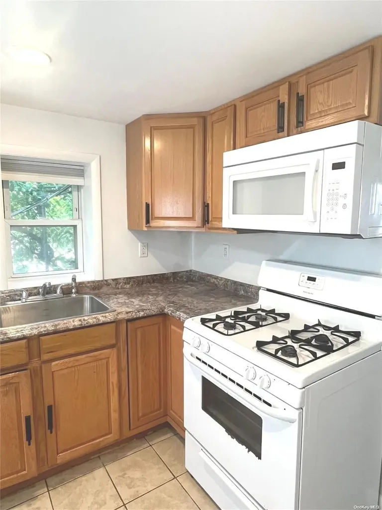 93 Ohio Avenue Long Beach NY 11561