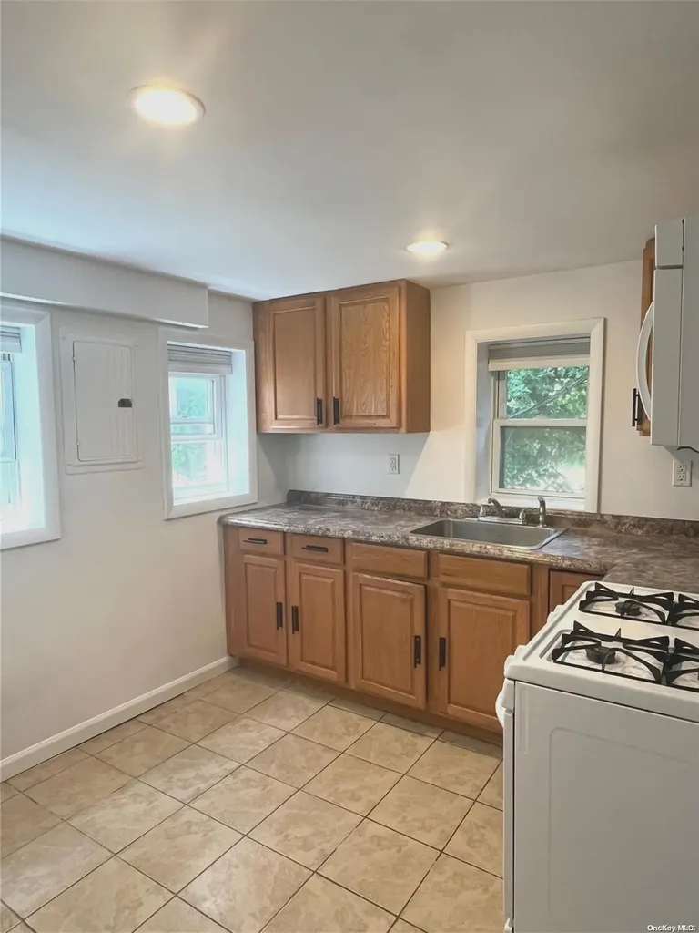 93 Ohio Avenue Long Beach NY 11561