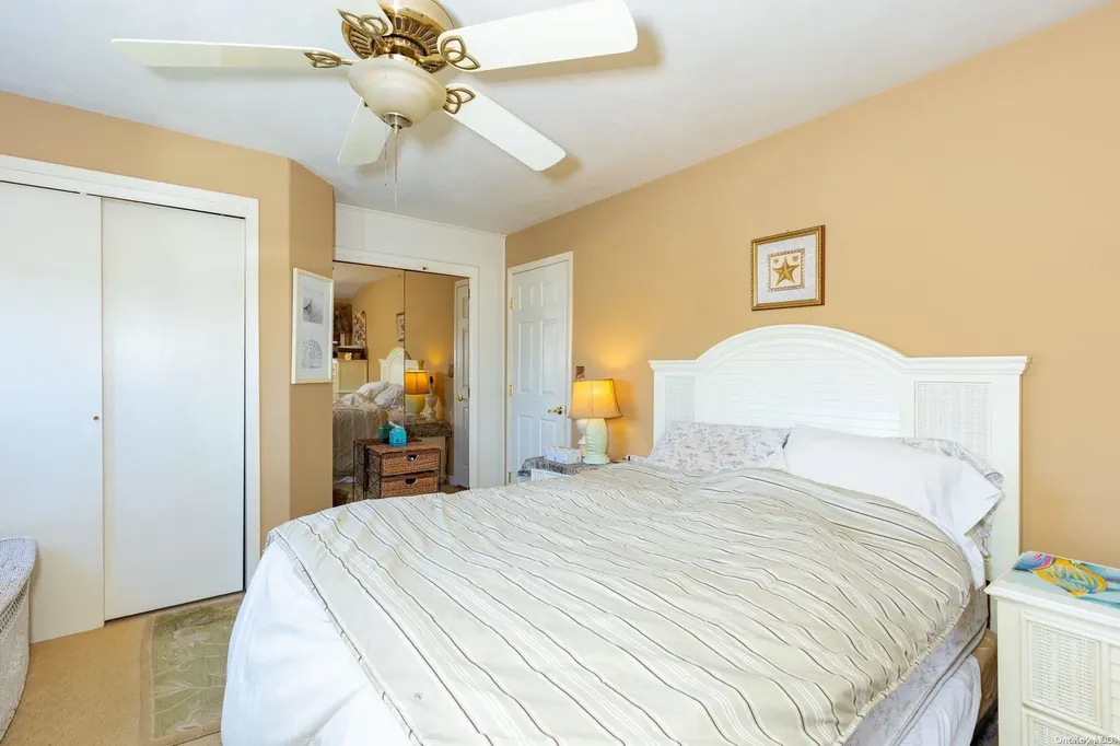 202 E Shore Road Lindenhurst NY 11757