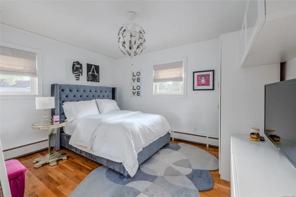 1985 Lowell Lane Merrick NY 11566