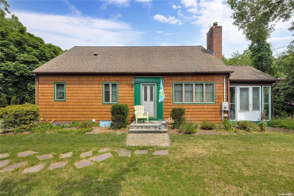 2 Long Bow Lane Commack NY 11725