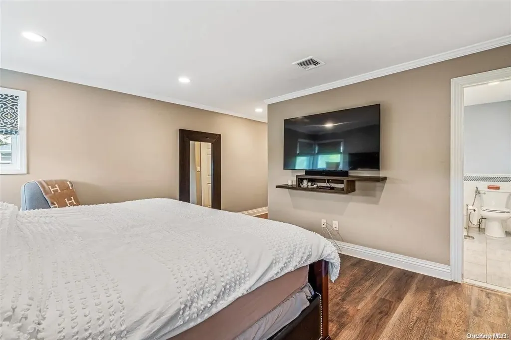 63 Audrey Road Westbury NY 11590