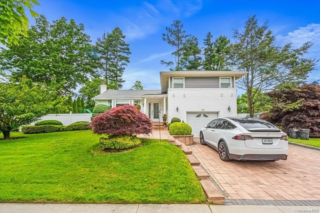 63 Audrey Road Westbury NY 11590