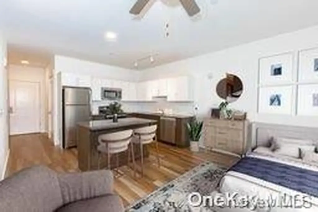 57 Park Avenue Bay Shore NY 11706