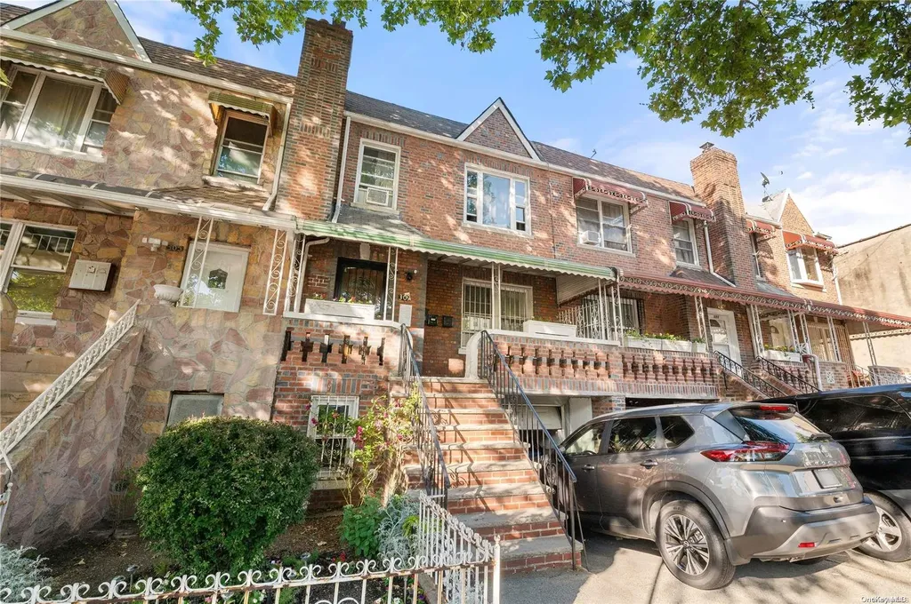 309 E 96th Street Brooklyn NY 11212