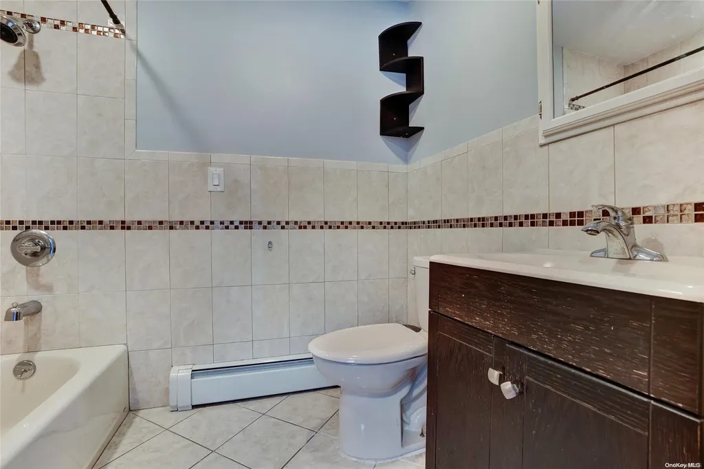 42 W 10th Road Broad Channel NY 11693