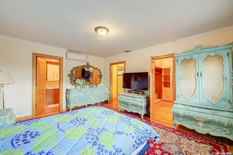 139-14 Grand Central Parkway Briarwood NY 11435