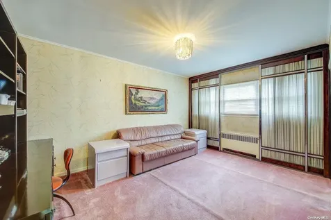 139-14 Grand Central Parkway Briarwood NY 11435