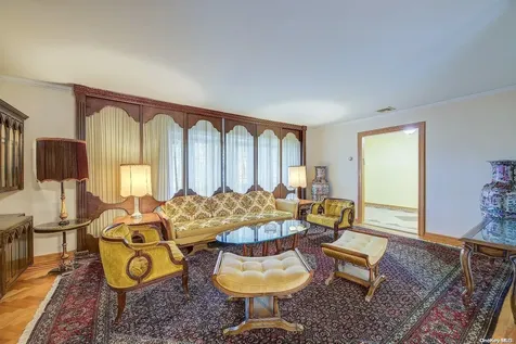 139-14 Grand Central Parkway Briarwood NY 11435