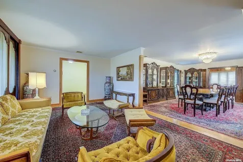 139-14 Grand Central Parkway Briarwood NY 11435