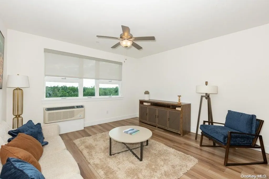 57 Park Avenue Bay Shore NY 11706