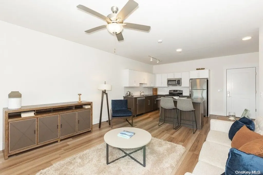57 Park Avenue Bay Shore NY 11706