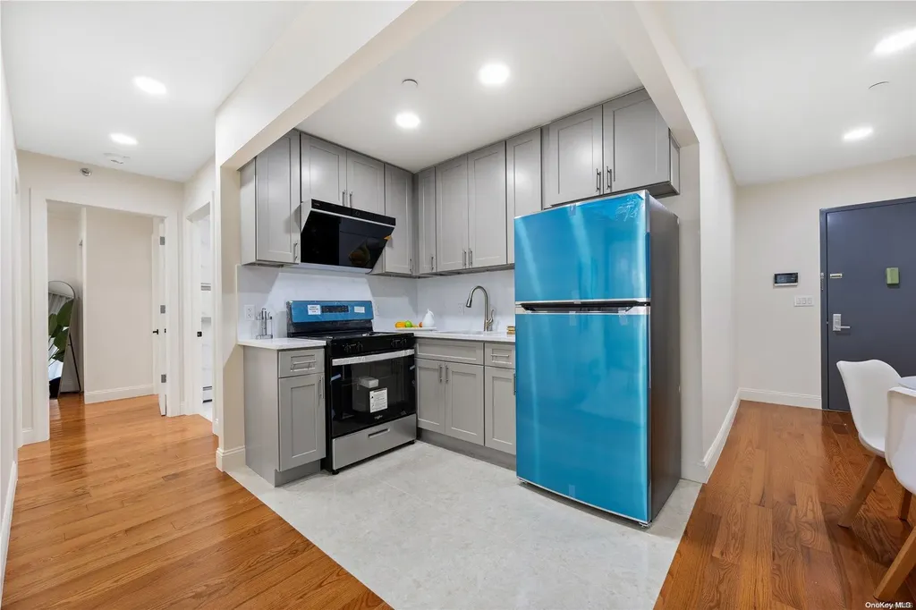 141-15 Cherry Avenue Flushing NY 11355