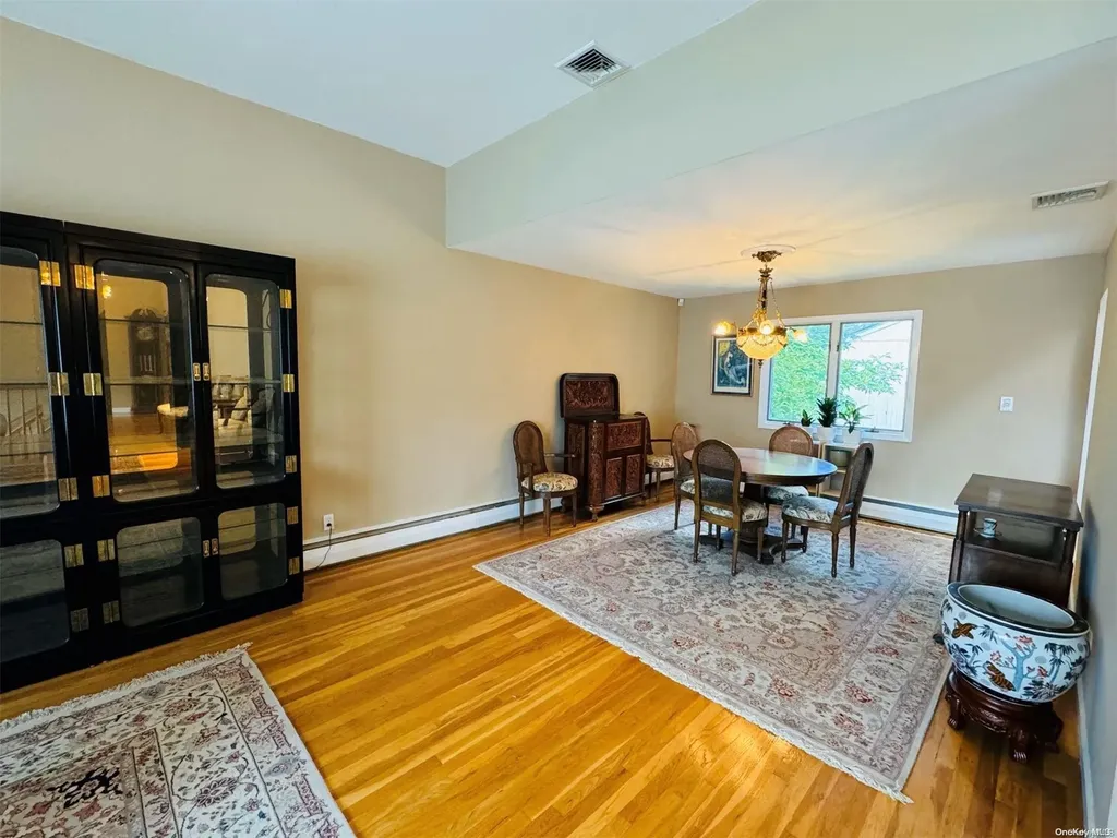 1 Rita Street Syosset NY 11791