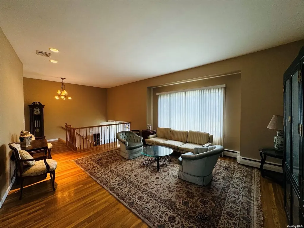 1 Rita Street Syosset NY 11791