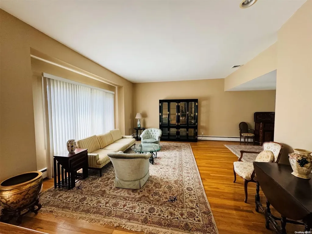 1 Rita Street Syosset NY 11791