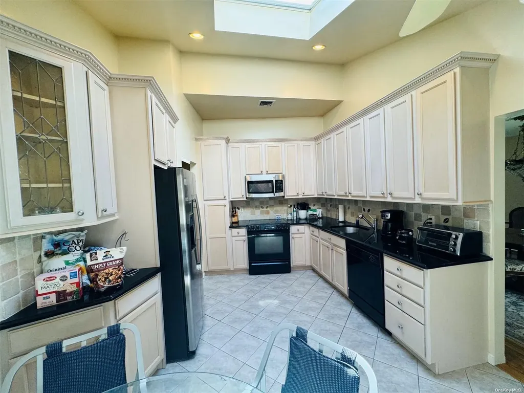 1 Rita Street Syosset NY 11791