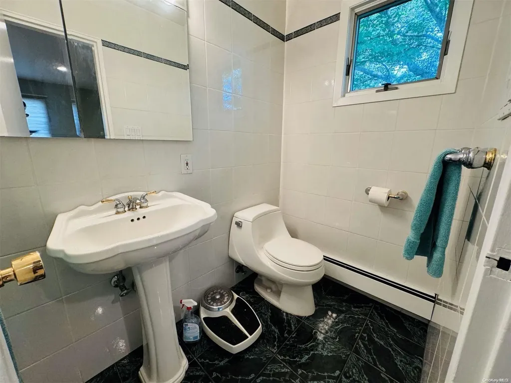 1 Rita Street Syosset NY 11791