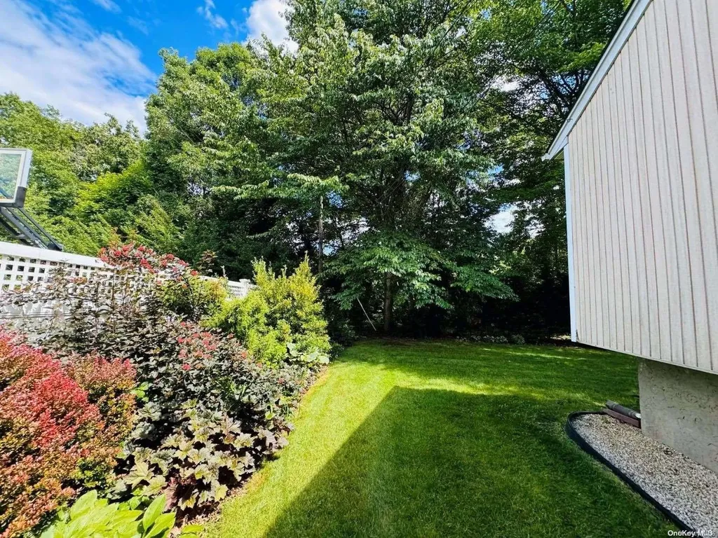 1 Rita Street Syosset NY 11791