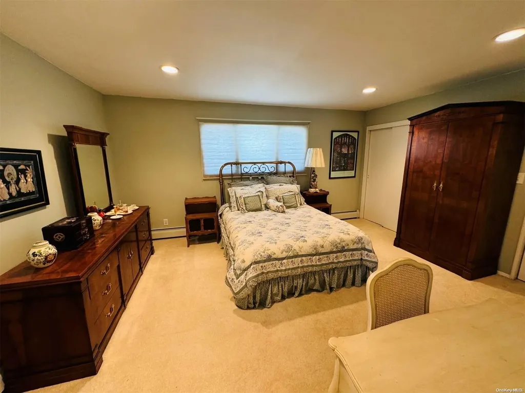 1 Rita Street Syosset NY 11791