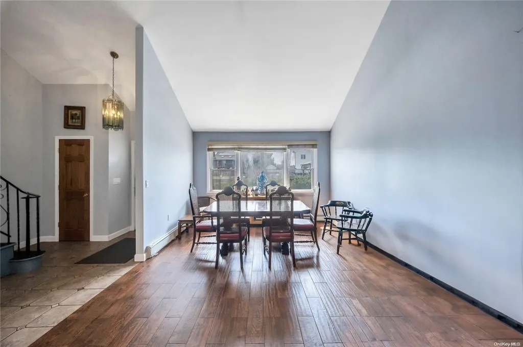 84 Doyle Street Long Beach NY 11561