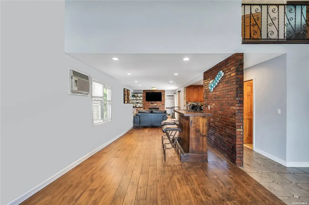 84 Doyle Street Long Beach NY 11561