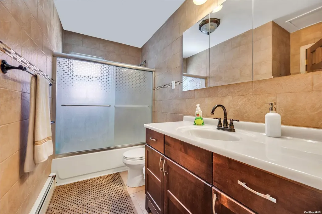 84 Doyle Street Long Beach NY 11561