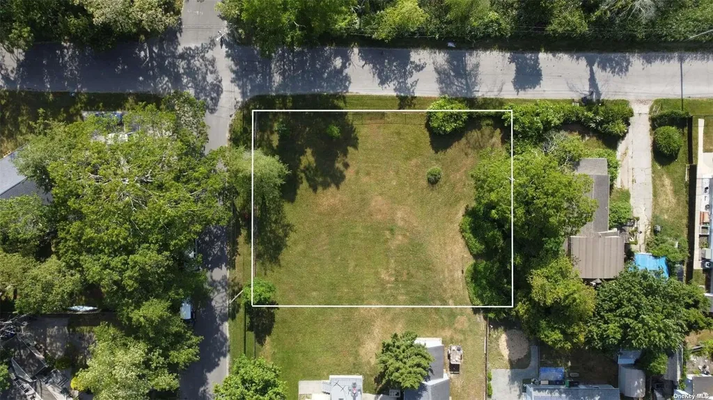 105 Maywood Road Mastic Beach NY 11951