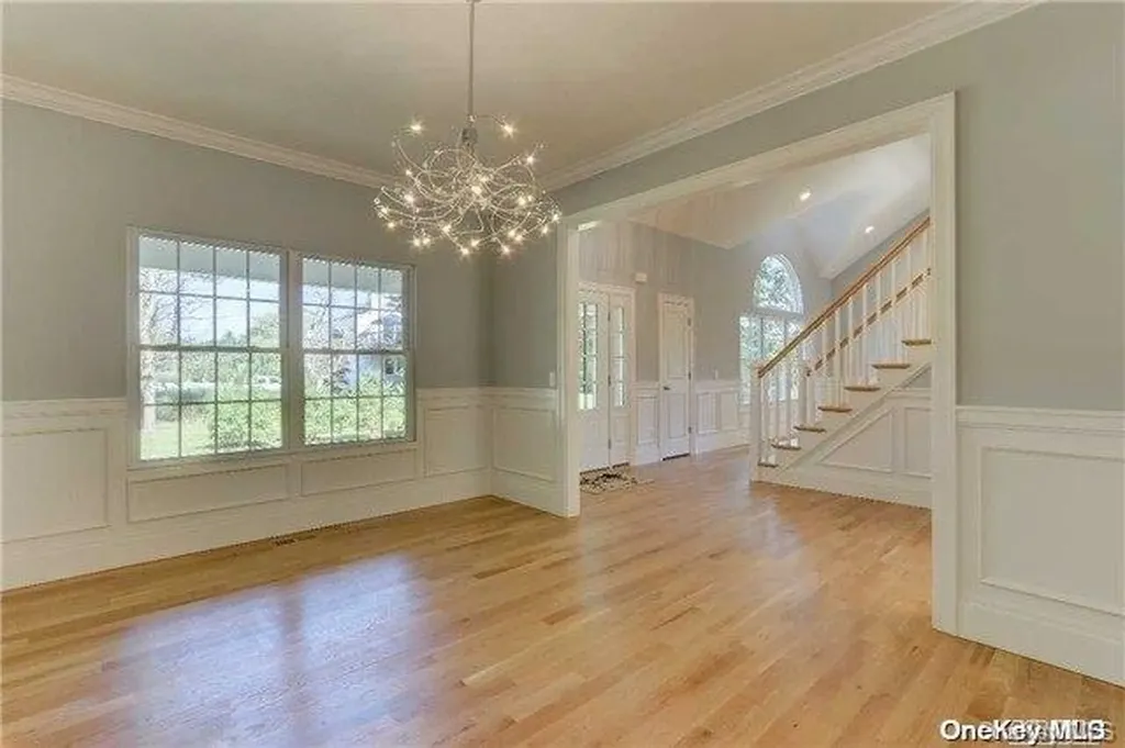 114 West End Drive Shirley NY 11967