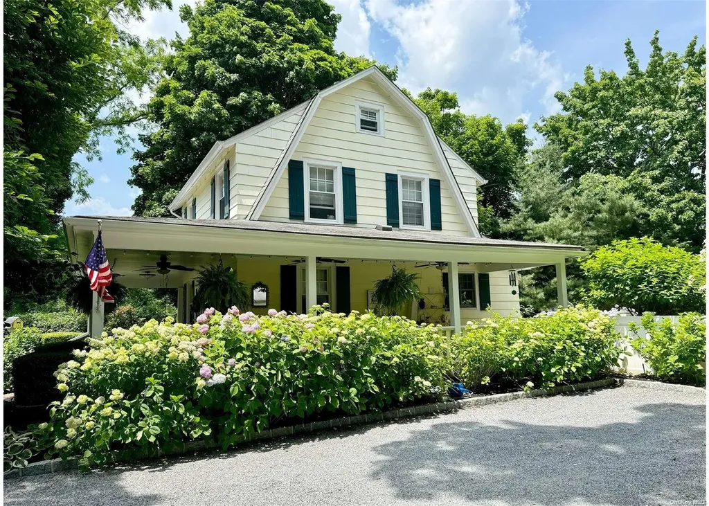 3 Brighton Place Huntington NY 11743