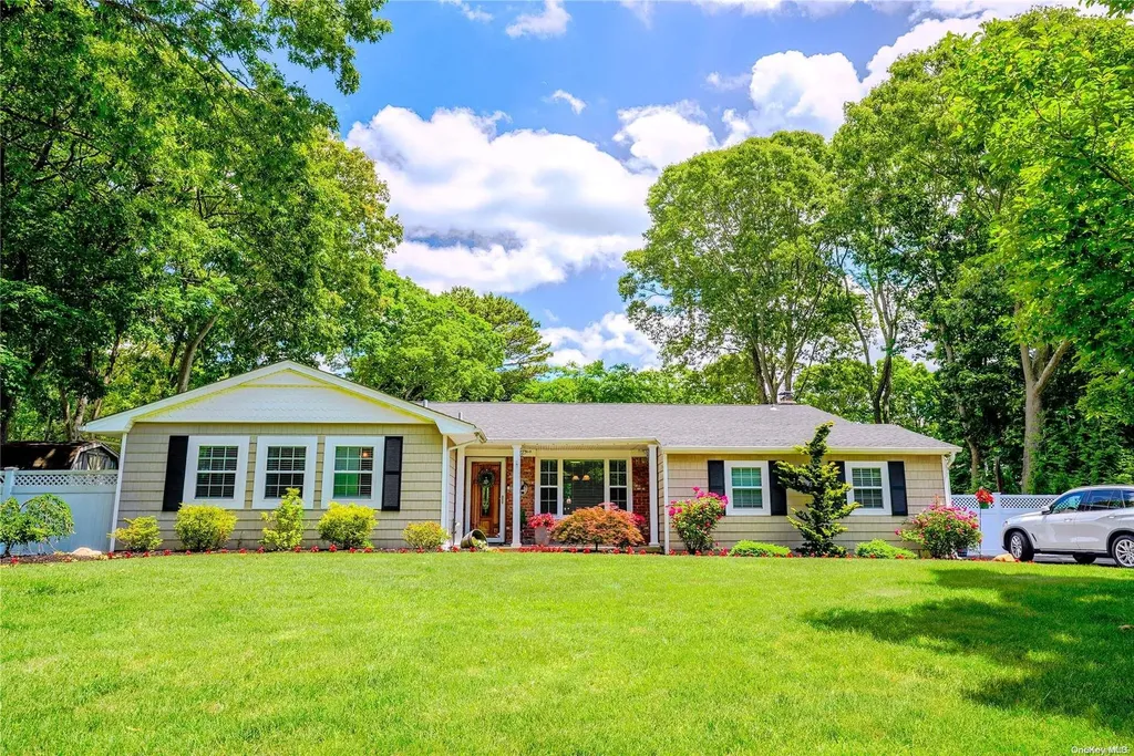 3 Cody Court Coram NY 11727