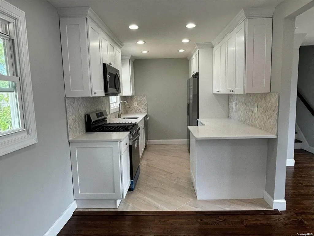 387 Miller Avenue Freeport NY 11520