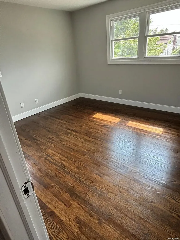 387 Miller Avenue Freeport NY 11520