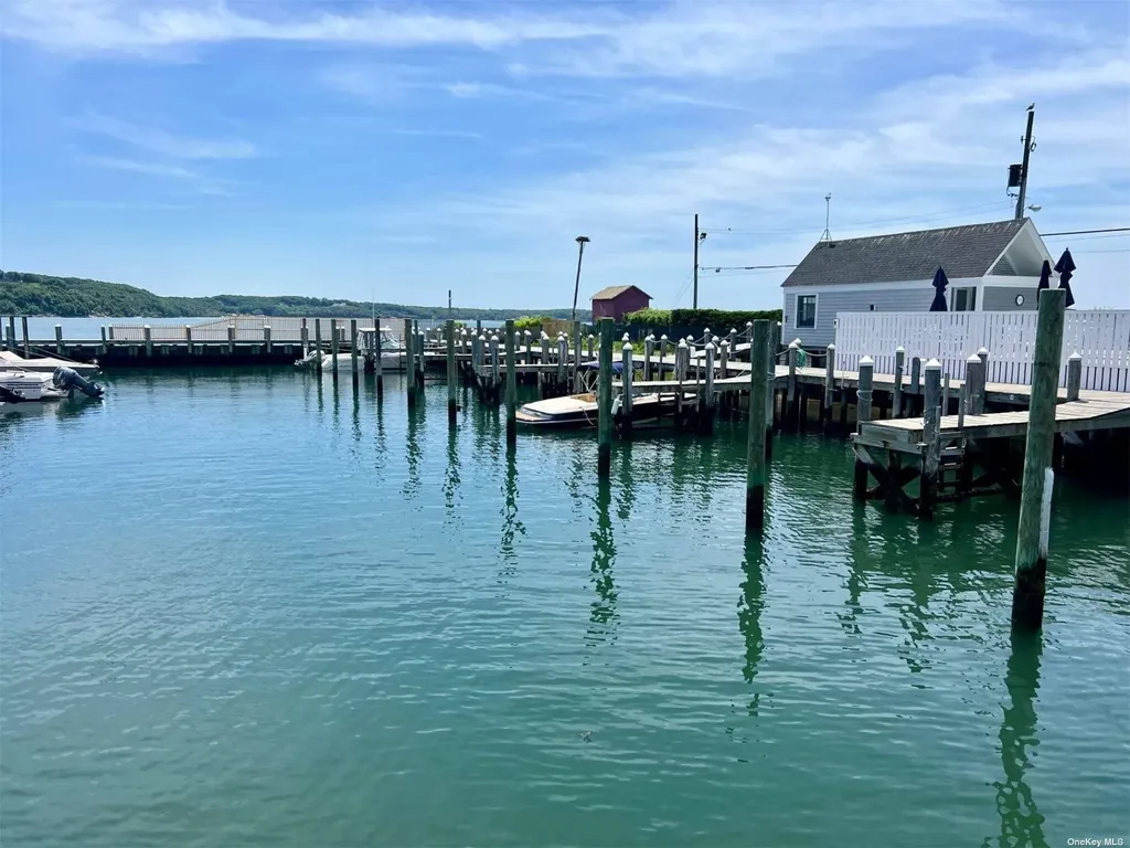 8 Oyster Point Greenport NY 11944