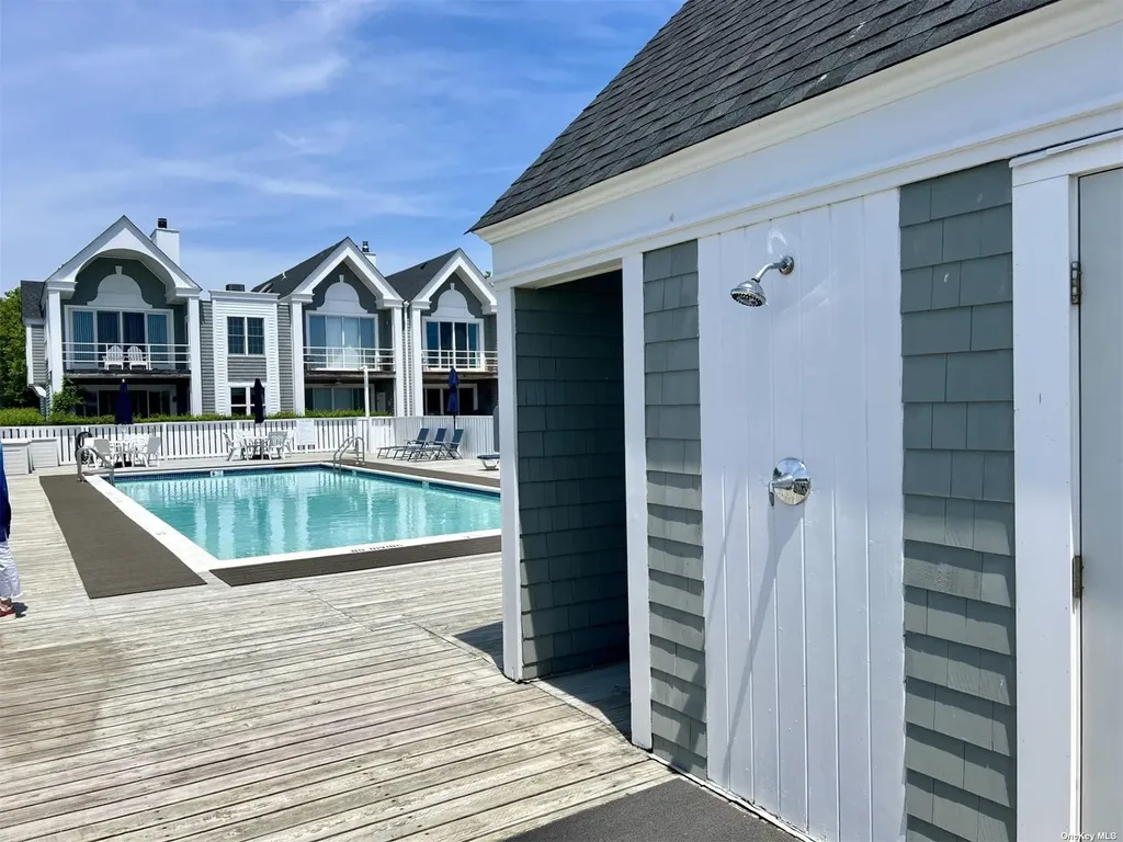 8 Oyster Point Greenport NY 11944