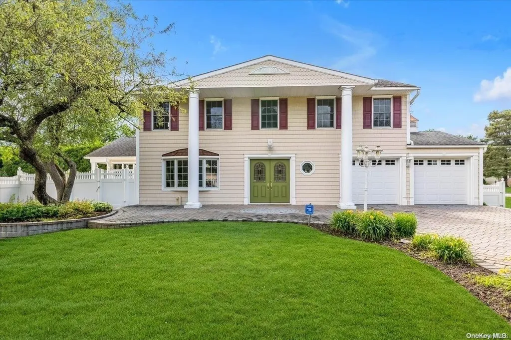 34 Steven Place Smithtown NY 11787