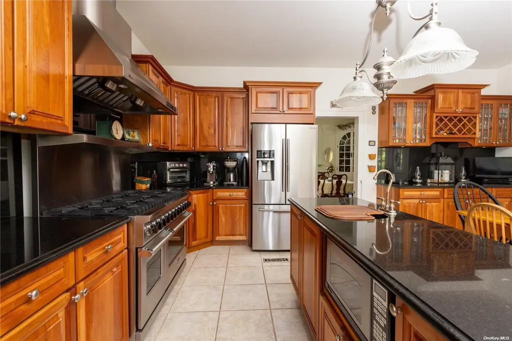 1 Lilac Drive Stony Brook NY 11790