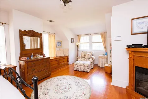 1 Lilac Drive Stony Brook NY 11790