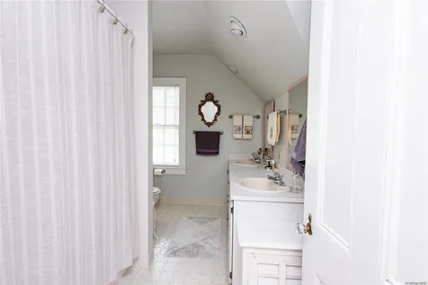 1 Lilac Drive Stony Brook NY 11790