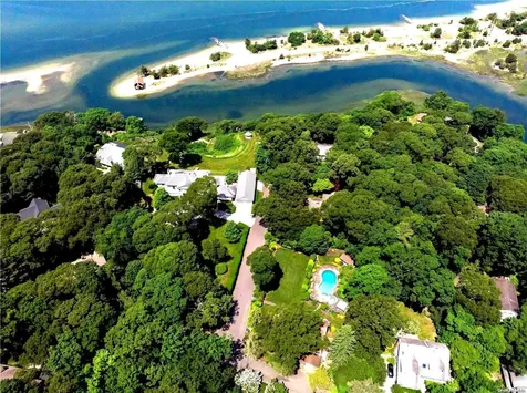 1 Lilac Drive Stony Brook NY 11790