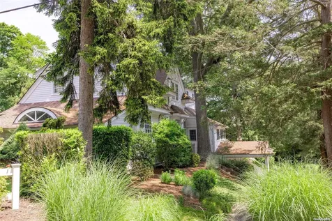 1 Lilac Drive Stony Brook NY 11790